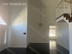 1766 Trudgeon Ave in Lancaster, CA - Building Photo - Building Photo