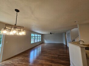 16657 E Phillips Ln in Englewood, CO - Foto de edificio - Building Photo