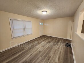 1726 Sonne Ave in Louisville, KY - Building Photo - Building Photo