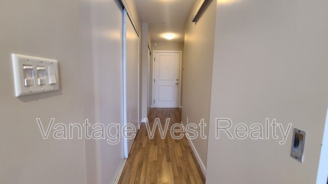 1550-1550 Dickson Ave in Kelowna, BC - Building Photo - Building Photo