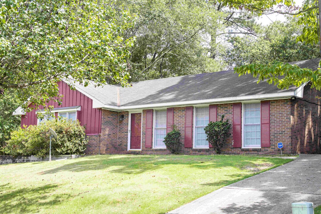 4100 King Arthur Pl in Columbus, GA - Building Photo