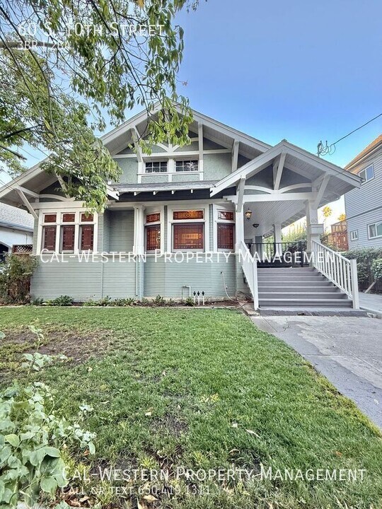 60 S 10th St in San Jose, CA - Building Photo