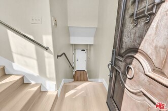 3833 Huron Ave, Unit 4 in Culver City, CA - Building Photo - Building Photo