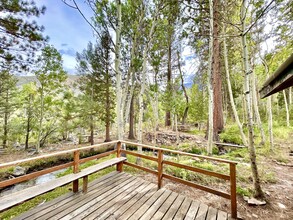 396 Juniper Dr-Unit -Duplex B Creekside in Mammoth Lakes, CA - Building Photo - Building Photo