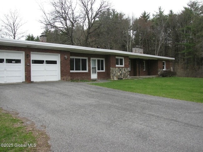 191 Helderberg Pkwy in Voorheesville, NY - Building Photo - Building Photo