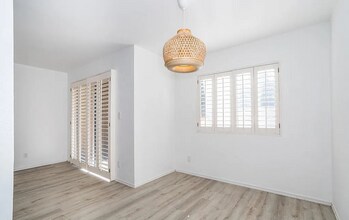 355 S Madison Ave in Pasadena, CA - Building Photo - Building Photo