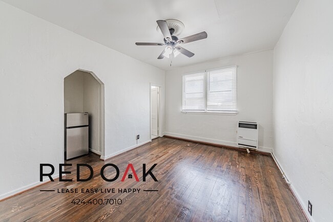 property at 826 S Hobart Blvd