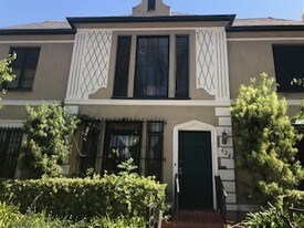 624 1/2 Hauser Blvd, Unit 1/2 in Los Angeles, CA - Building Photo