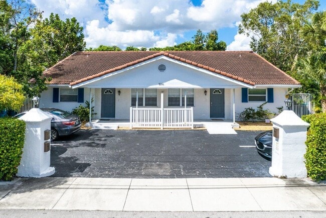 809 SE 4th St in Boynton Beach, FL - Building Photo - Building Photo
