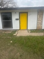 6810 Basilwood Dr in San Antonio, TX - Building Photo