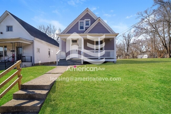 property at 1725 N Gale Ave