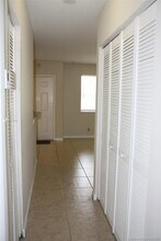 11462 NW 43rd St in Coral Springs, FL - Building Photo - Building Photo