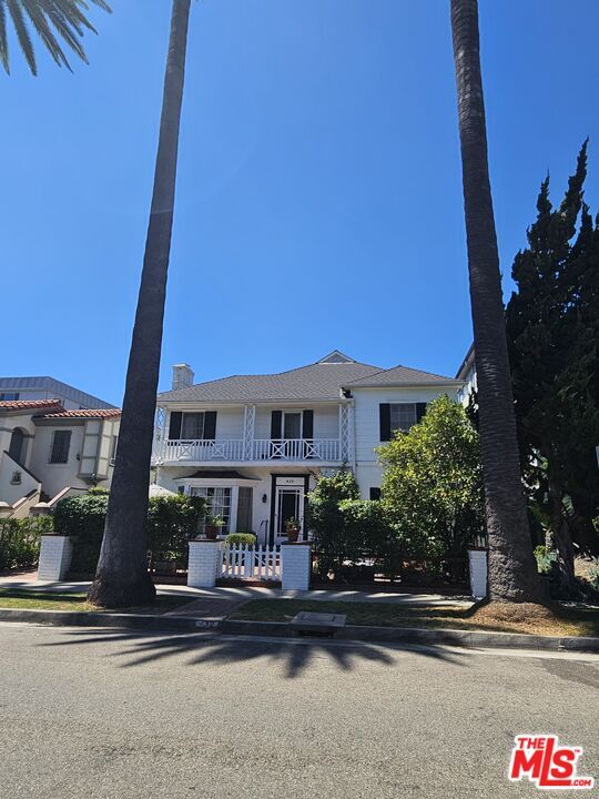 441 1/2 S Palm Dr in Beverly Hills, CA - Building Photo - Building Photo