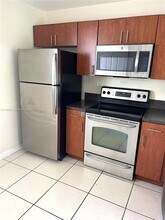 955 NW 82nd Ave in Miami, FL - Building Photo - Building Photo