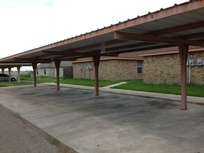 1514 Acme Ln, Unit Acme A in Edinburg, TX - Foto de edificio - Building Photo