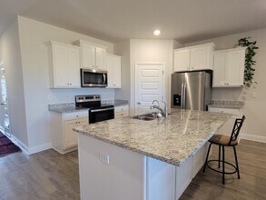 1266 Conolly Blvd in Lynn Haven, FL - Building Photo - Building Photo
