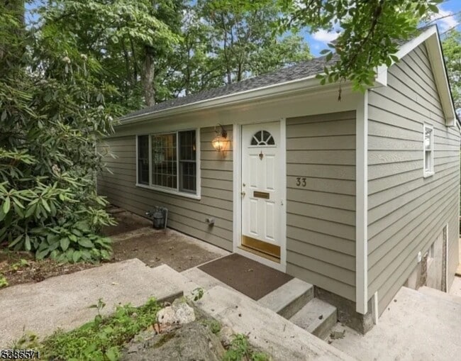 property at 33 Cliffside Trail
