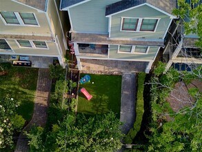 228 E Woodland St in Houston, TX - Building Photo - Building Photo