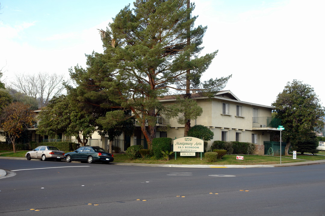 Montgomery Apartments in Vacaville, CA - Foto de edificio