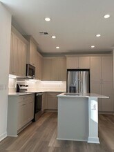 9423 Sepulveda Blvd in Los Angeles, CA - Building Photo - Building Photo