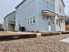 628 W Price Ave in Springdale, AR - Building Photo - Building Photo