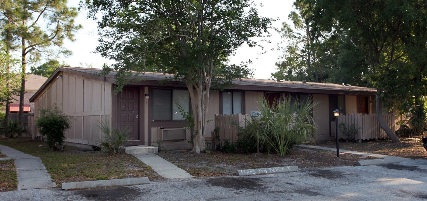 Westcreek Apartments in Jacksonville, FL - Building Photo