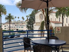 444 S Occidental Blvd, Unit 1 in Los Angeles, CA - Foto de edificio - Building Photo