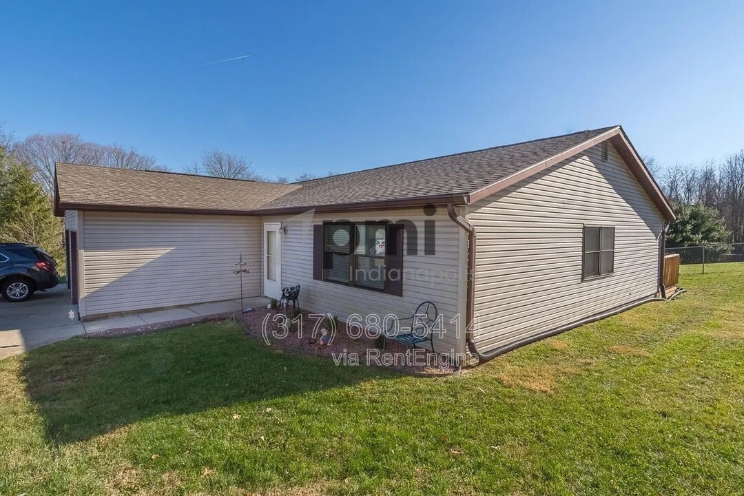 6347 N Jaccob St in Ellettsville, IN - Building Photo