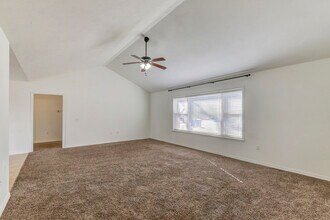 227 Everett Ml in Branson, MO - Building Photo - Building Photo