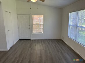 905 Evergreen Dr in Killeen, TX - Building Photo - Building Photo