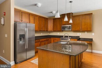 968 Robbinsville Edinburg Rd, Unit 306 in Robbinsville, NJ - Building Photo - Building Photo