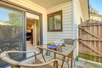 8404 Mina Loma Ct, Unit ID1386147P in Alexandria, VA - Building Photo - Building Photo