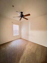 3915 Legend Hills St in Las Vegas, NV - Building Photo - Building Photo