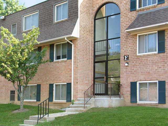 Walnut Crossing Apartments in Harrisburg, PA - Foto de edificio