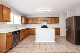 9429 W Jamestown Rd in Phoenix, AZ - Building Photo - Building Photo