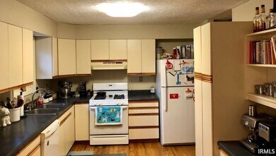 1208 E Skylark Ct in Bloomington, IN - Building Photo - Building Photo