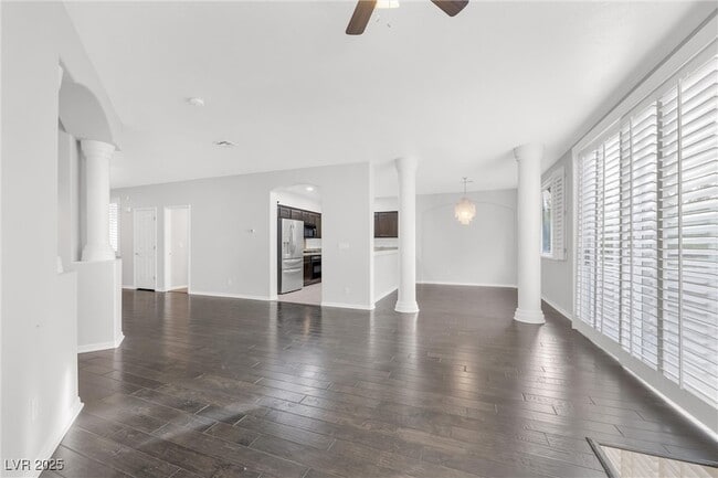 1405 San Juan Hills Dr, Unit 203 in Las Vegas, NV - Building Photo - Building Photo