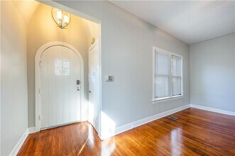 407 E 32nd St in Austin, TX - Building Photo - Building Photo