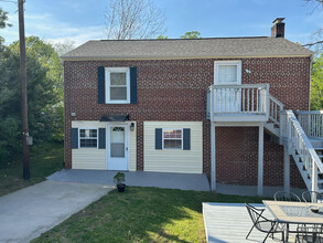 706 N Caldwell St in Salisbury, NC - Foto de edificio - Building Photo