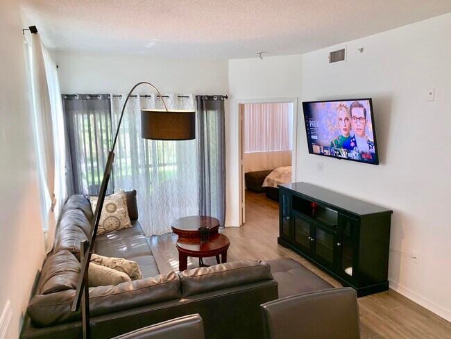 2020 Greenview Shores Blvd-Unit -101 in Wellington, FL - Building Photo - Building Photo
