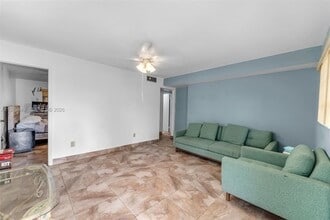 174 Corrine Pl in Key Largo, FL - Building Photo - Building Photo