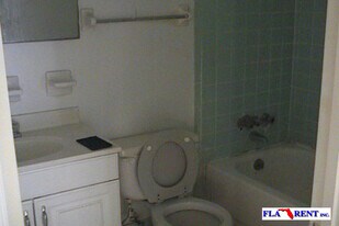 1705 Michigan Ave in Kissimmee, FL - Building Photo