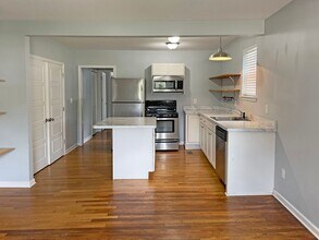 918 N Limestone in Lexington, KY - Building Photo - Building Photo