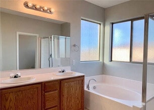 604 Ryan Peak Ln in Henderson, NV - Building Photo - Building Photo
