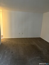 127 Burgundy Hill Ln in Middletown, CT - Building Photo - Building Photo