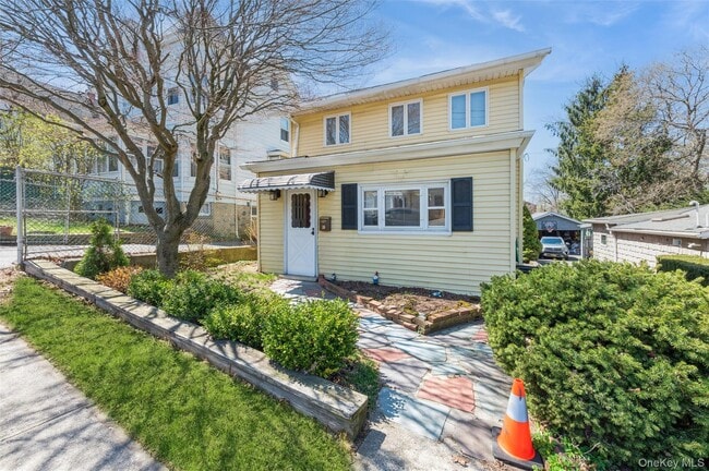 18 S Washington Ave in Dobbs Ferry, NY - Building Photo - Building Photo