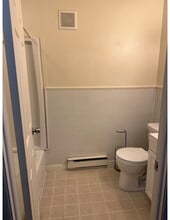 1539 Allen St, Unit Country Squire Apartments in Springfield, MA - Building Photo - Building Photo