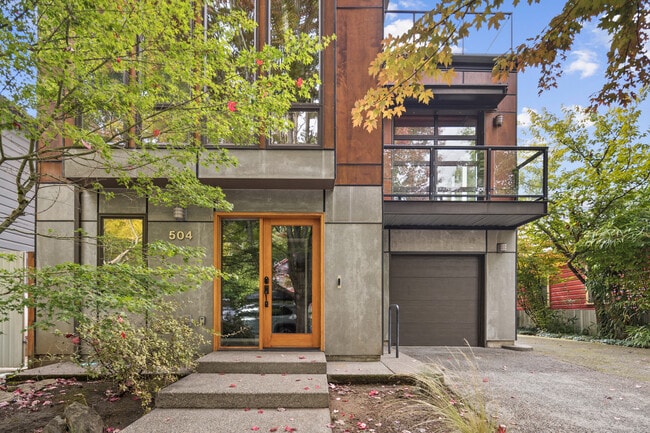 504 NE Brazee St in Portland, OR - Building Photo - Building Photo