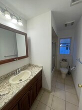 41 Chobot Ln, Unit 41 Chobot Ln. Elmwood Par in Elmwood Park, NJ - Building Photo - Building Photo