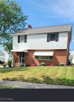 16805 Scottsdale Blvd in Shaker Heights, OH - Building Photo